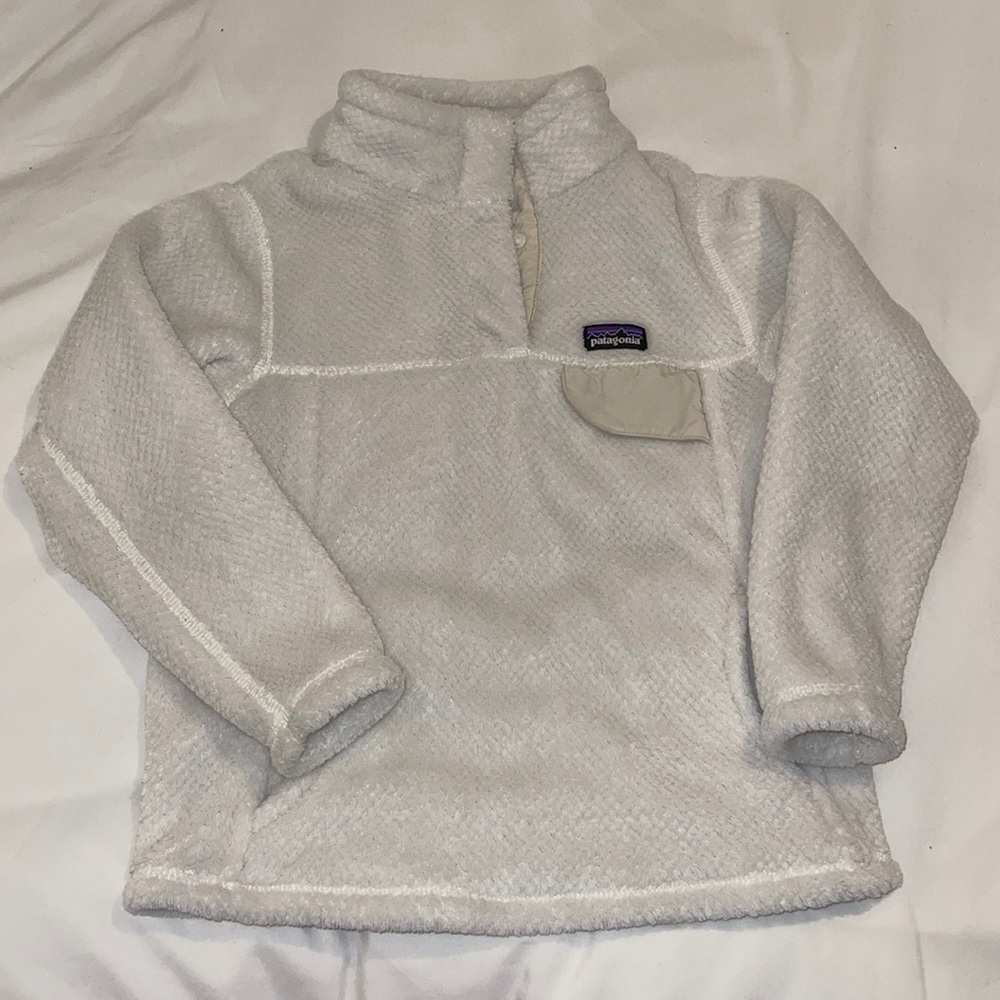 Girls Patagonia 1/4 snap fleece pull over. Size XS(5-6).
